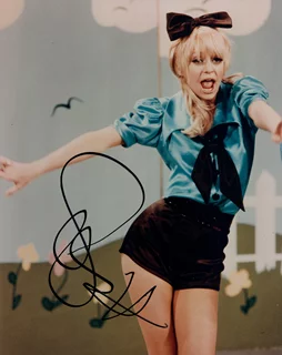 Goldie Hawn autograph