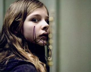 Chloe Moretz autograph