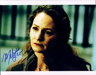 Melissa Leo autograph