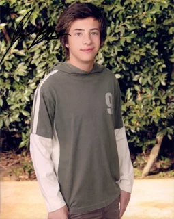 Jimmy Bennett autograph