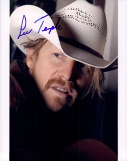 Lew Temple autograph