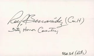 Roy Benavidez autograph