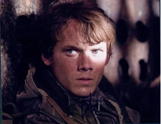 Anton Yelchin autograph