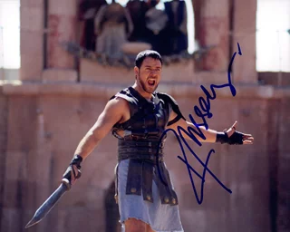 Russell Crowe autograph