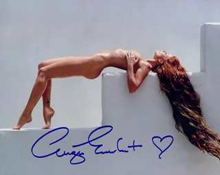Angie Everhart autograph