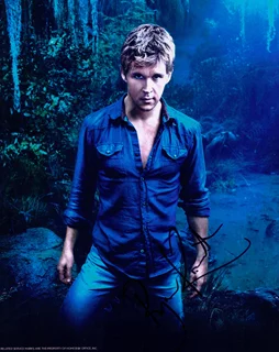 Ryan Kwanten autograph