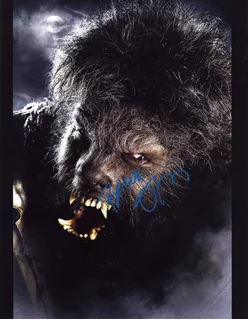 Benicio Del Toro autograph