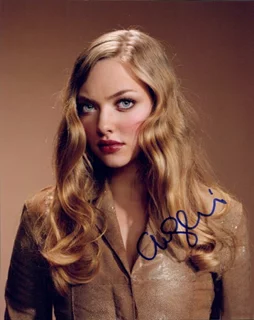 Amanda Seyfried autograph