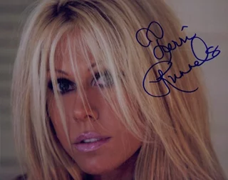 Terri Runnels autograph