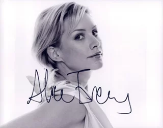 Alice Evans autograph
