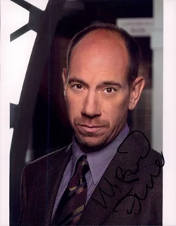 Miguel Ferrer autograph