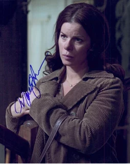 Marcia Gay Harden autograph