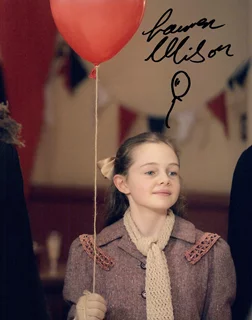 Lauren Wilson autograph