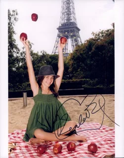 Rachel Fox autograph