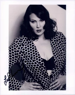 Lisa Howard autograph