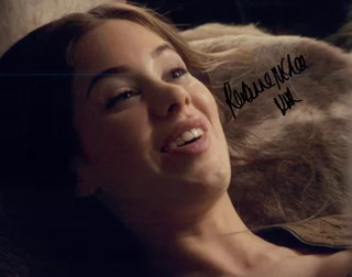 Roxanne McKee autograph