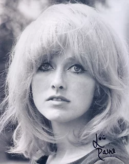 Lois Daine autograph