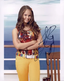 Debby Ryan autograph