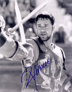 Russell Crowe autograph