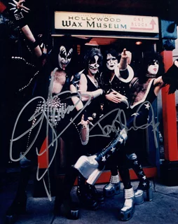 Kiss autograph