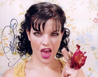 Pauley Perrette autograph