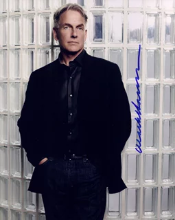 Mark Harmon autograph