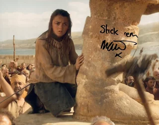 Maisie Williams autograph