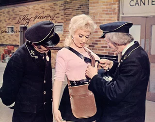 Reg Varney autograph