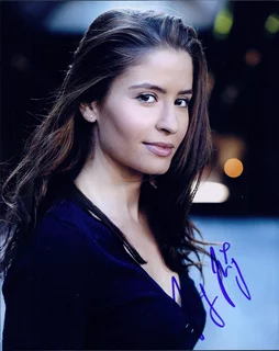 Mercedes Masohn autograph