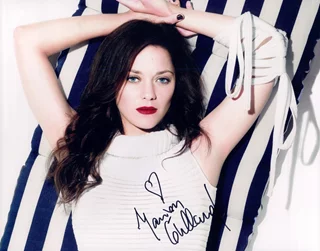 Marion Cotillard autograph