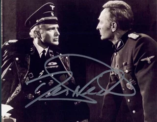 Derren Nesbitt autograph