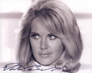 Wanda Ventham autograph