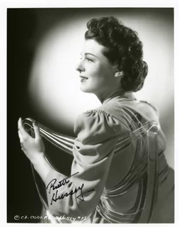 Ruth Hussey autograph