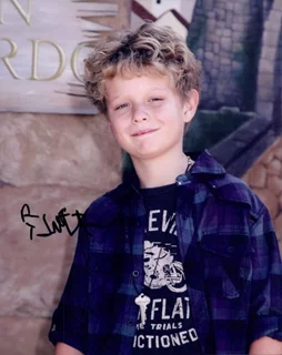 Riley Thomas Stewart autograph