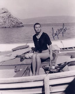 Sophia Loren autograph