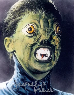 Jacqueline Pearce autograph