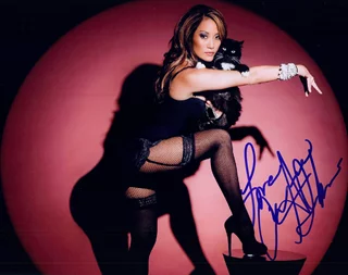 Carrie Ann Inaba autograph