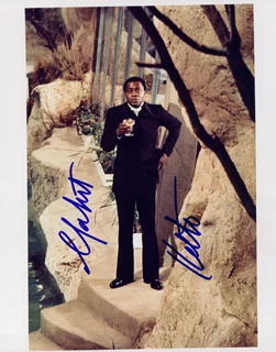 Yaphet Kotto autograph