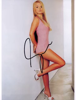 Geri Halliwell autograph
