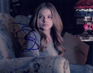 Chloe Moretz autograph