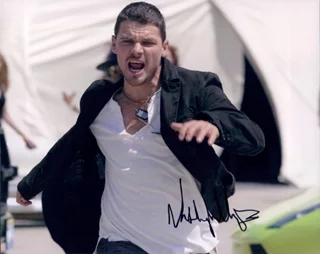 Nathan Phillips autograph