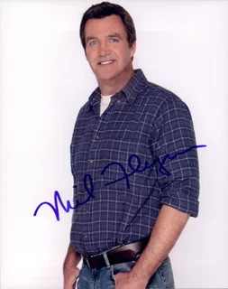 Neil Flynn autograph