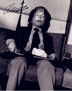 Oliver Robins autograph