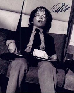 Oliver Robins autograph