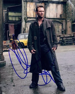 Christian Slater autograph