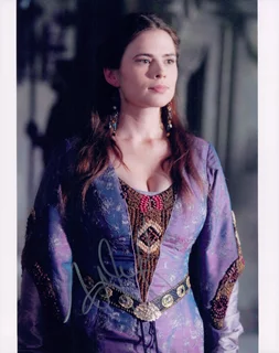 Hayley Atwell autograph