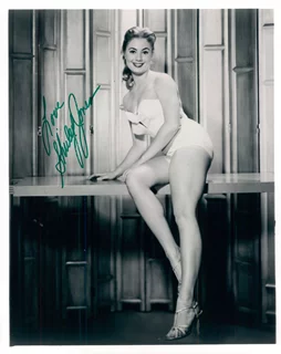 Shirley Jones autograph