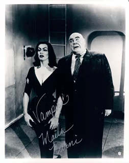 Maila Nurmi autograph