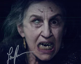 Lorna Raver autograph