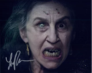 Lorna Raver autograph